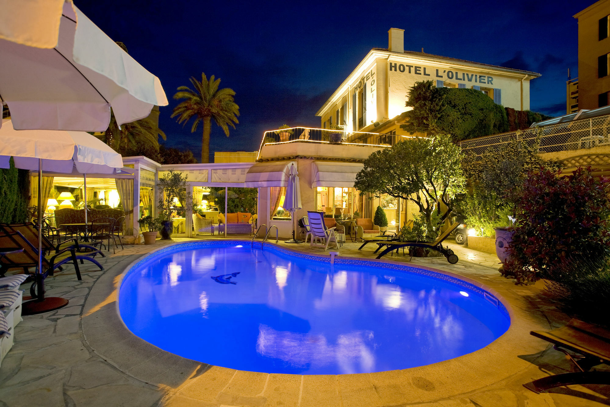 L'olivier - Piscine & Parking Канны